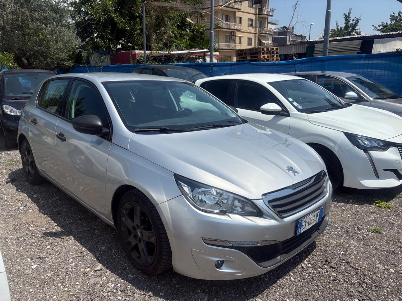 Peugeot 308 1.2 VTi 82 CV Access