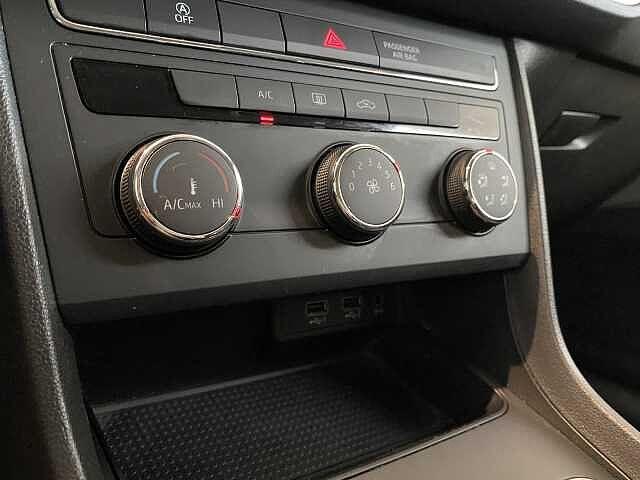 SEAT Leon 1.6 TDI 115 CV ST Style