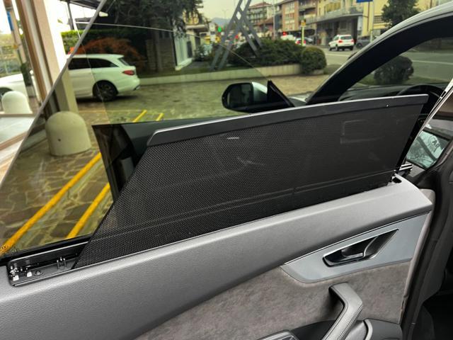 AUDI RS Q8 TFSI V8 quattro tiptronic