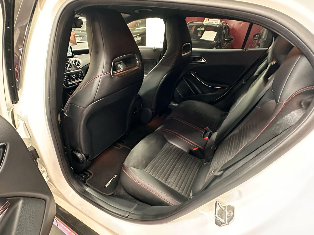 Mercedes-benz GLA 200d 2.1 136cv Premium - 2019