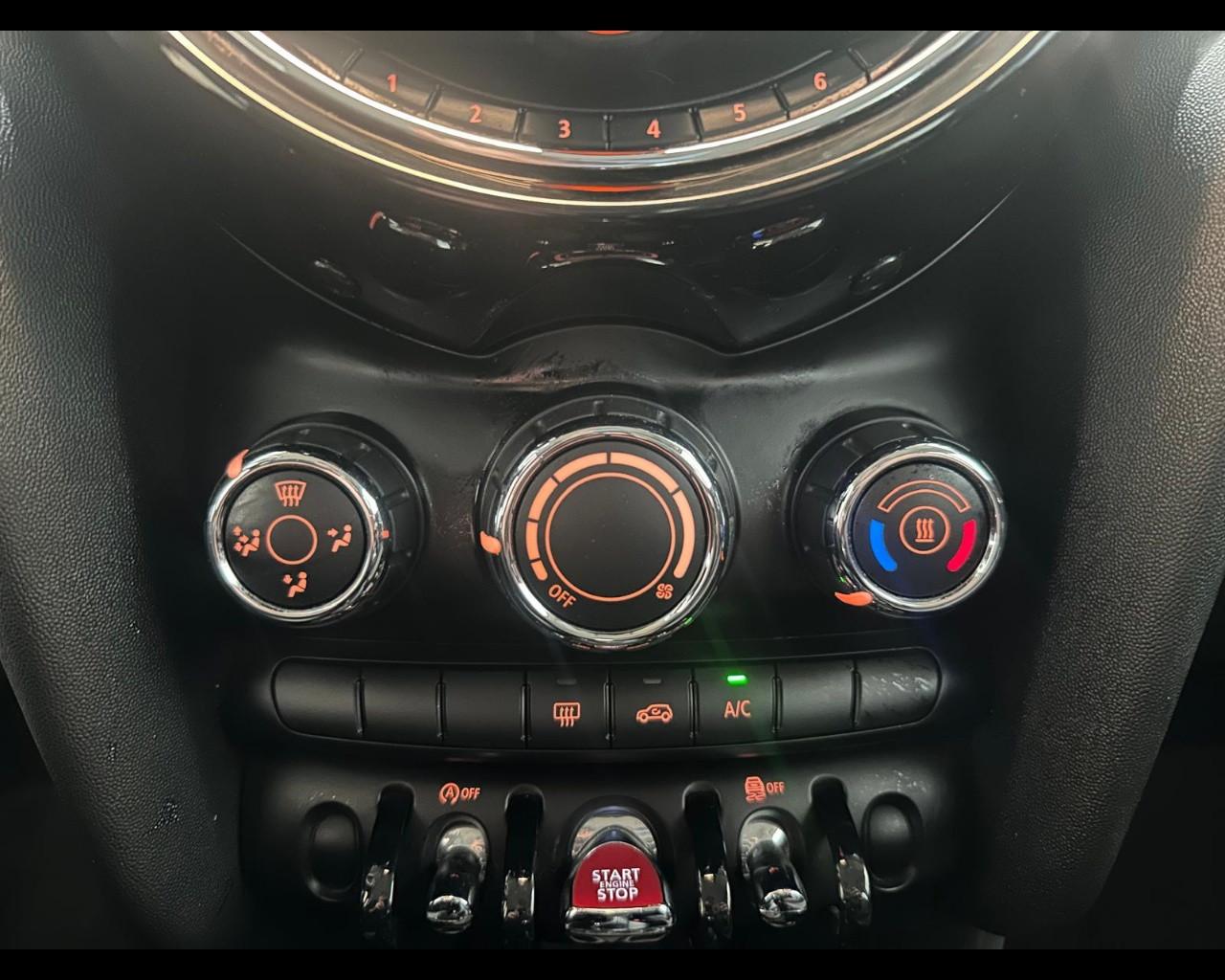 MINI Mini 5 porte (F55) - Mini 1.5 One 75 CV 5 porte