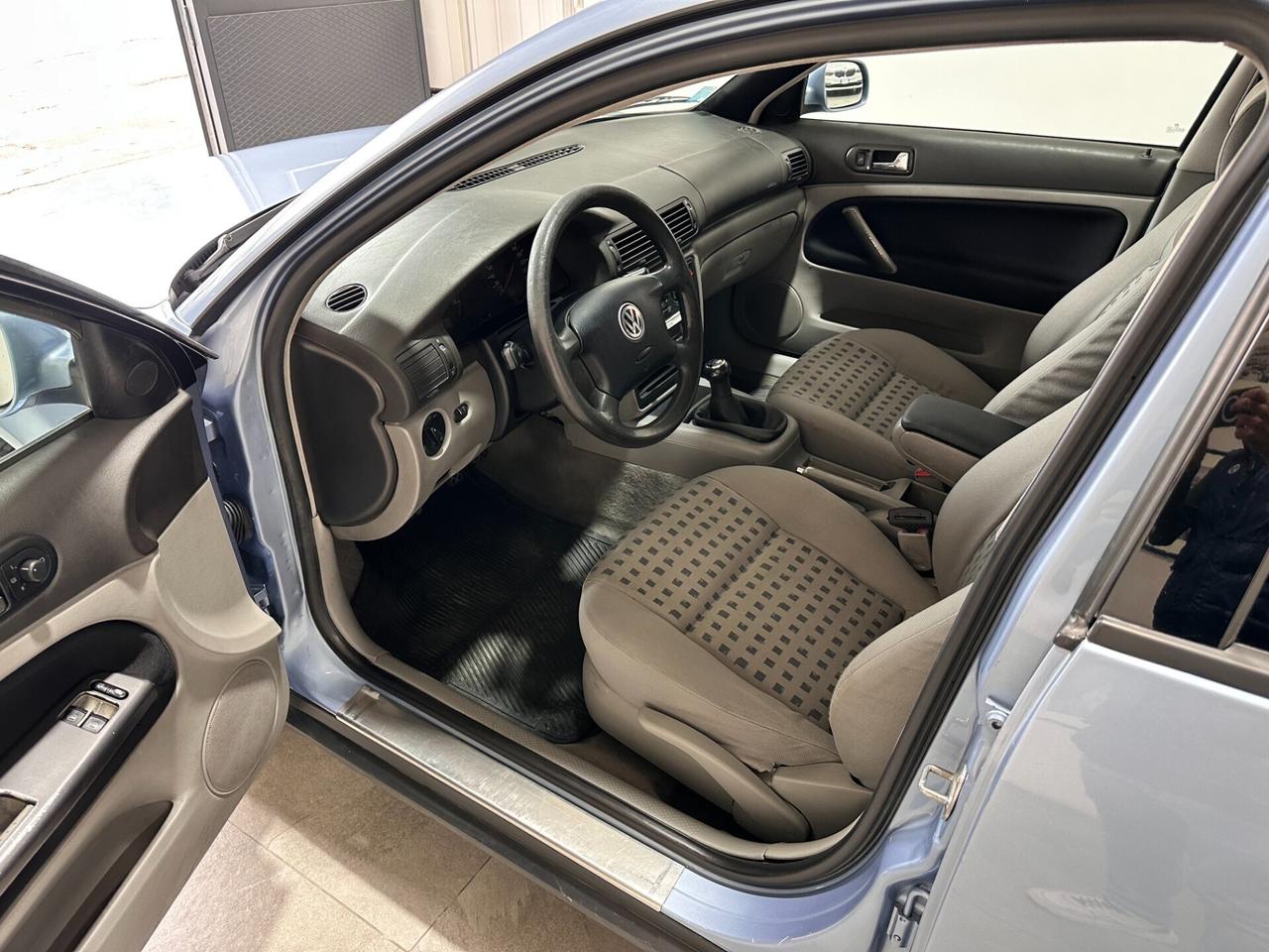 Volkswagen Passat 1.9 TDI 115cv UNICO PROP. - PERF