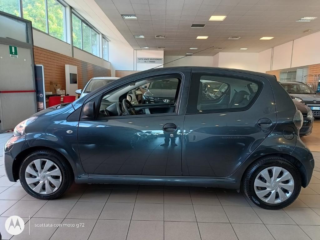 TOYOTA Aygo 2ª serie - Aygo 1.0 VVT-i 69 CV 5 porte x-cool