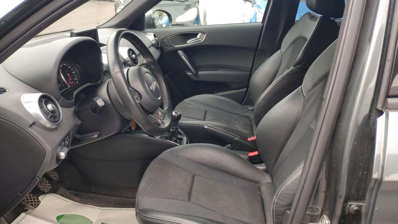 Audi A1 1.6 90 CV C. Manuale