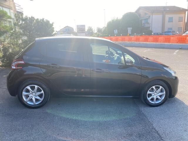 Peugeot 208 1.2 Allure Neopatentato