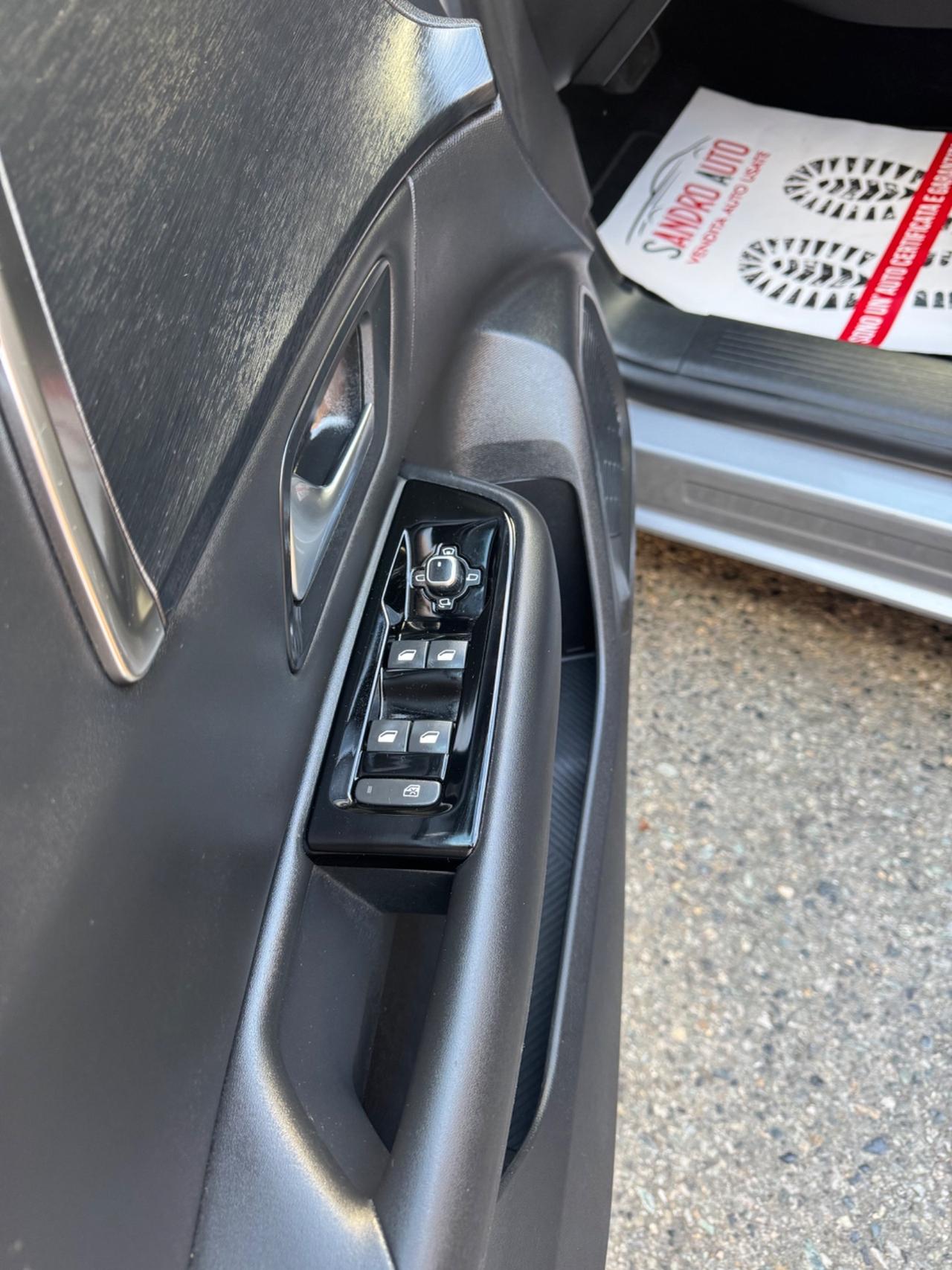 Citroen C5 X Hybrid 225 e-EAT8 Plus