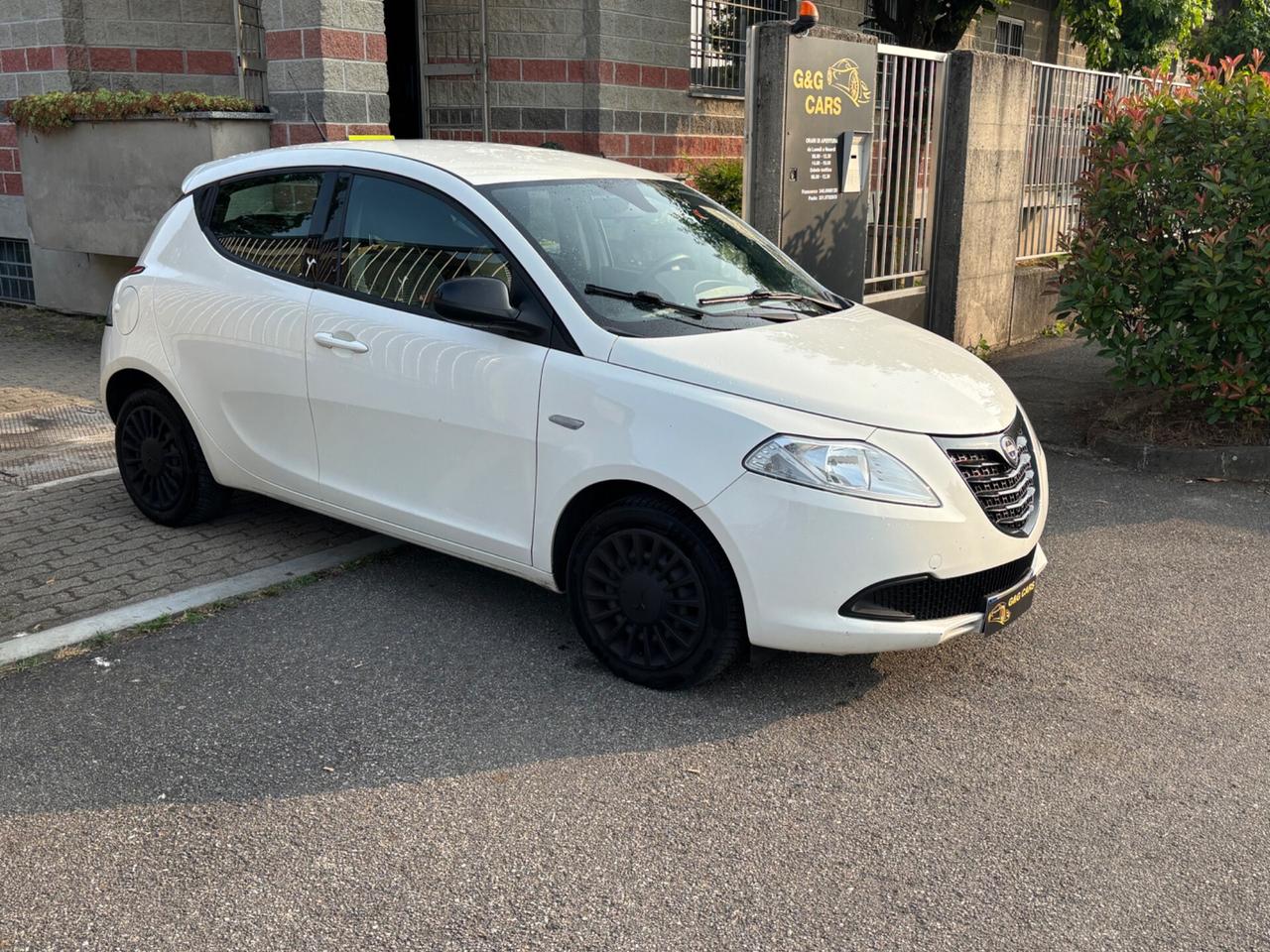 Lancia Ypsilon 1.2 69 CV 5 porte GPL Ecochic Gold