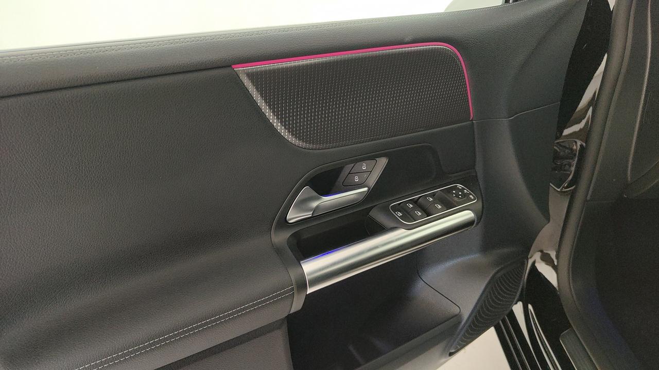 Mercedes-Benz B 180 d Sport auto