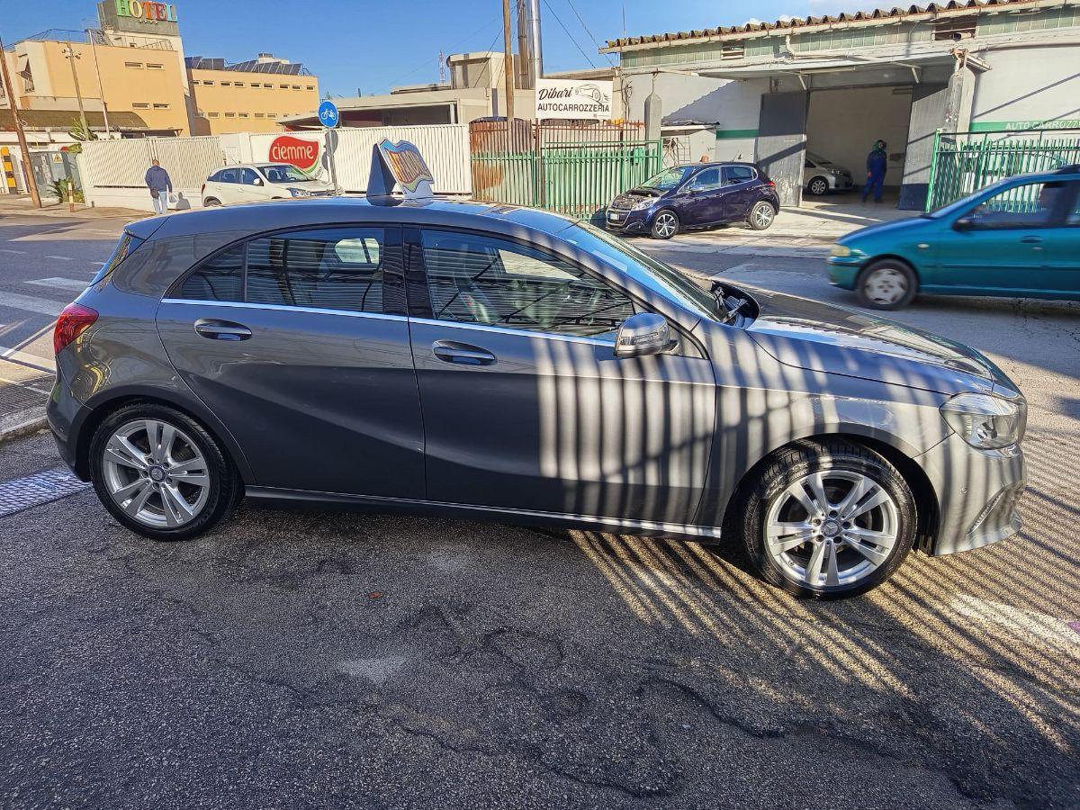 MERCEDES A180 CDI Blueefficiency Business 11/2016