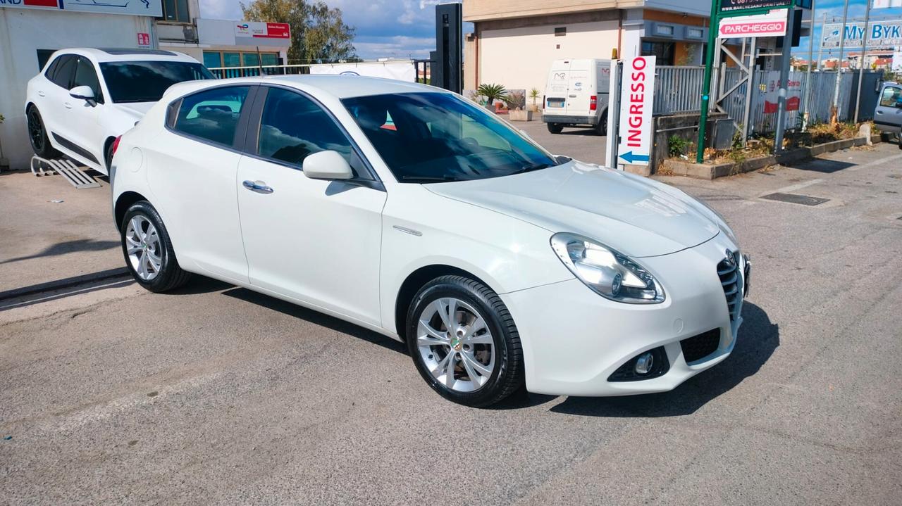 Alfa Romeo Giulietta 1.6 JTDm-2 105 CV Exclusive