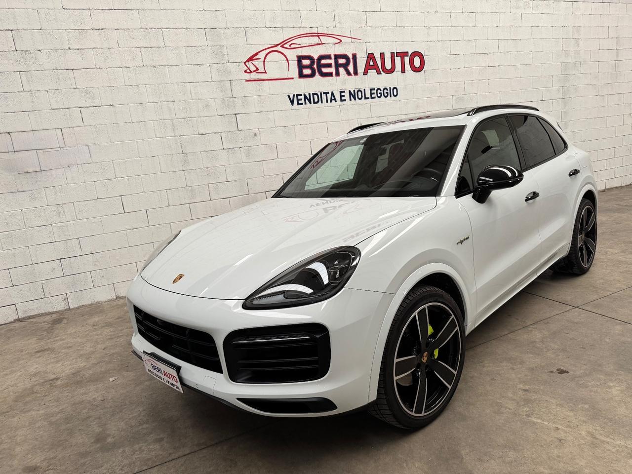 Porsche Cayenne 3.0 V6 E-Hybrid Platinum Edition