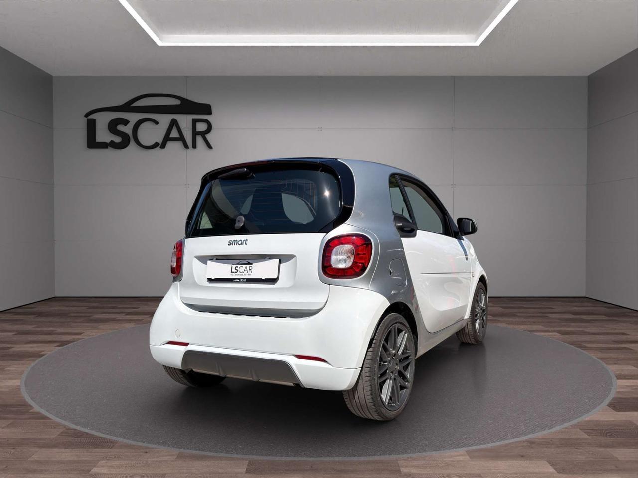 smart forTwo 90 CV ALLESTIMENTO BRABUS UNIPRO-PROMO FINANZIAMEN