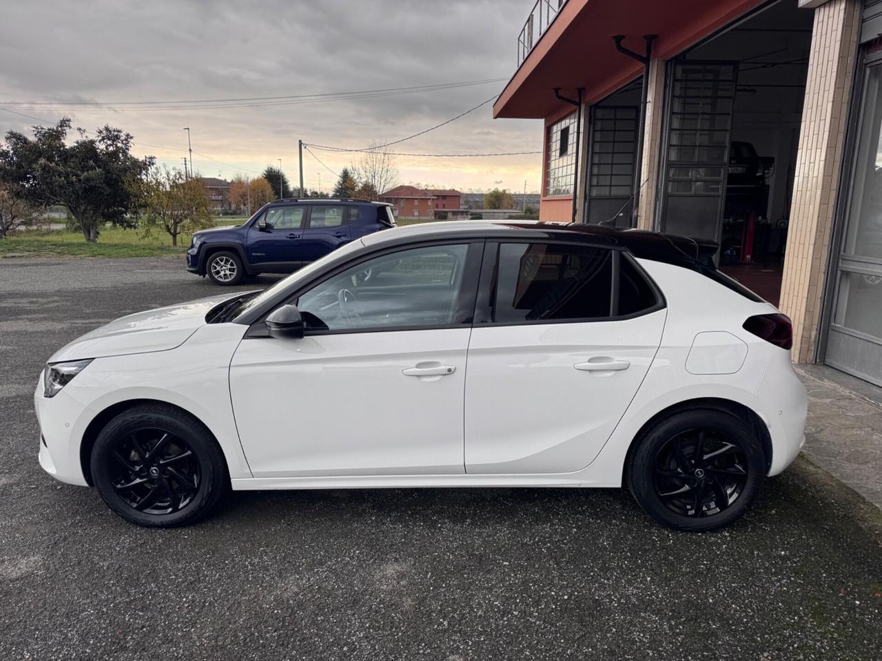 Opel Corsa 1.2 Design & Tech