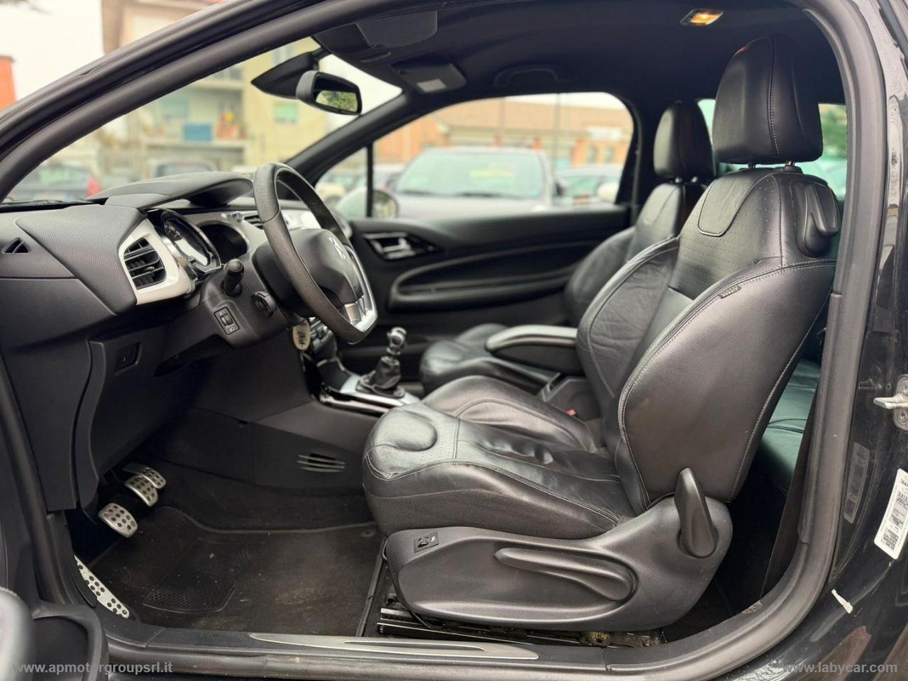 DS AUTOMOBILES DS 3 1.6 THP 155 Just Black