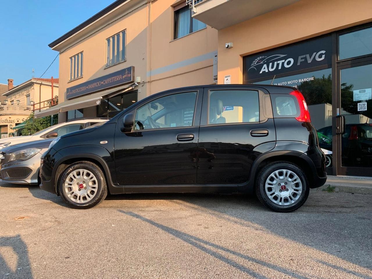 Fiat Panda 1.0 FireFly S&S Hybrid Uniprop. Neopat.