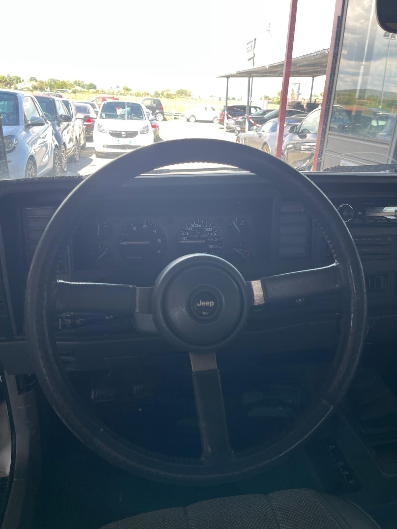 Jeep Cherokee 2.1 TD 3 Porte Gancio PERMUTE RATE