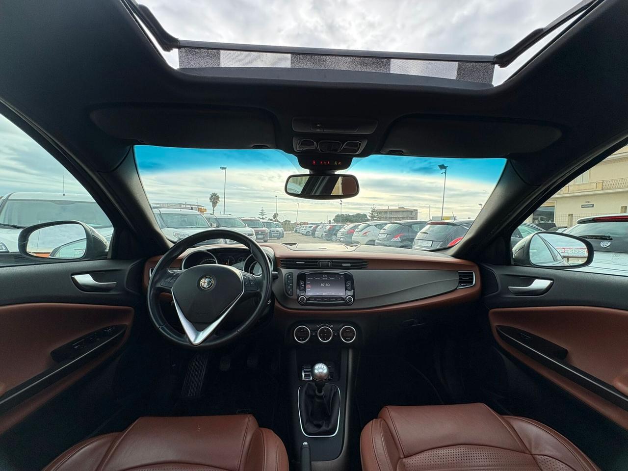 ALFA ROMEO GIULIETTA 2.0 JTDm-2 150 CV TETTO APRIBILE