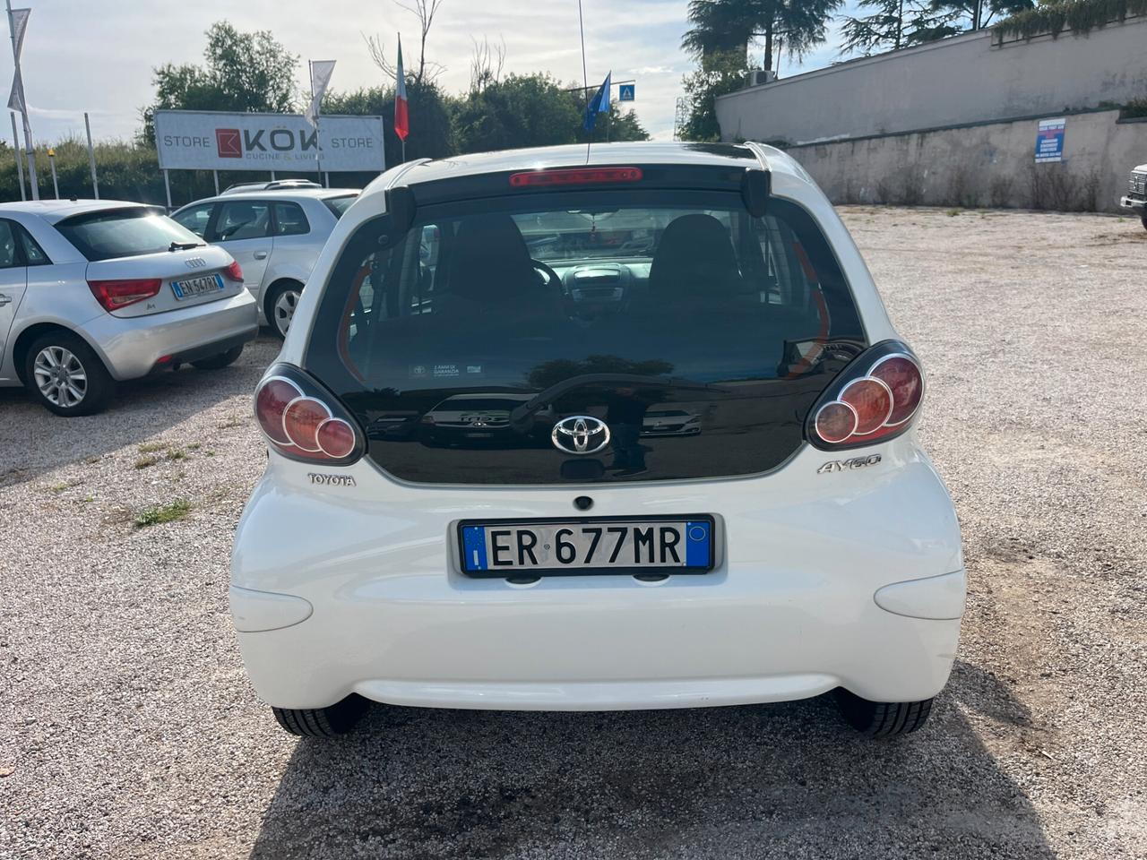 Toyota Aygo 1.0 12V VVT-i 5 porte Cool Soda Connect