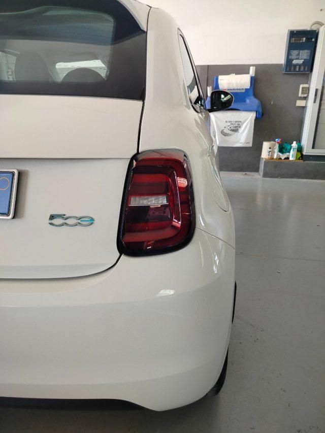 FIAT 500e Berlina 27Kwh 190km