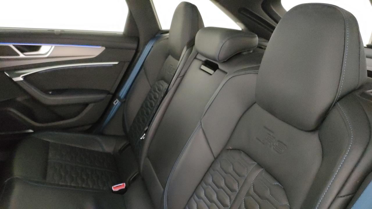 AUDI RS6 Avant 4.0 mhev performance quattro tiptronic