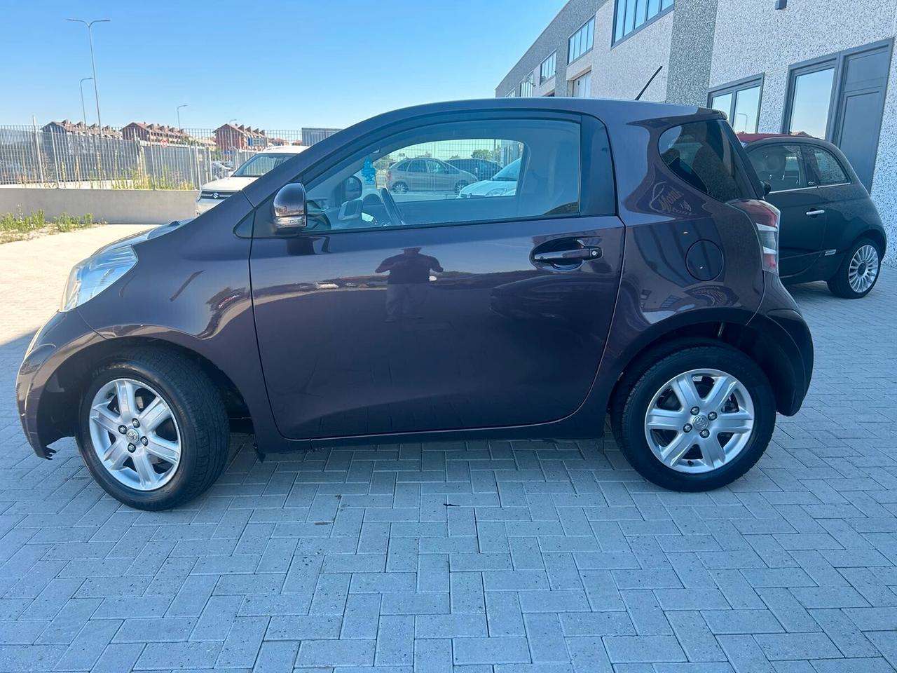 Toyota iQ 1.0 Multidrive