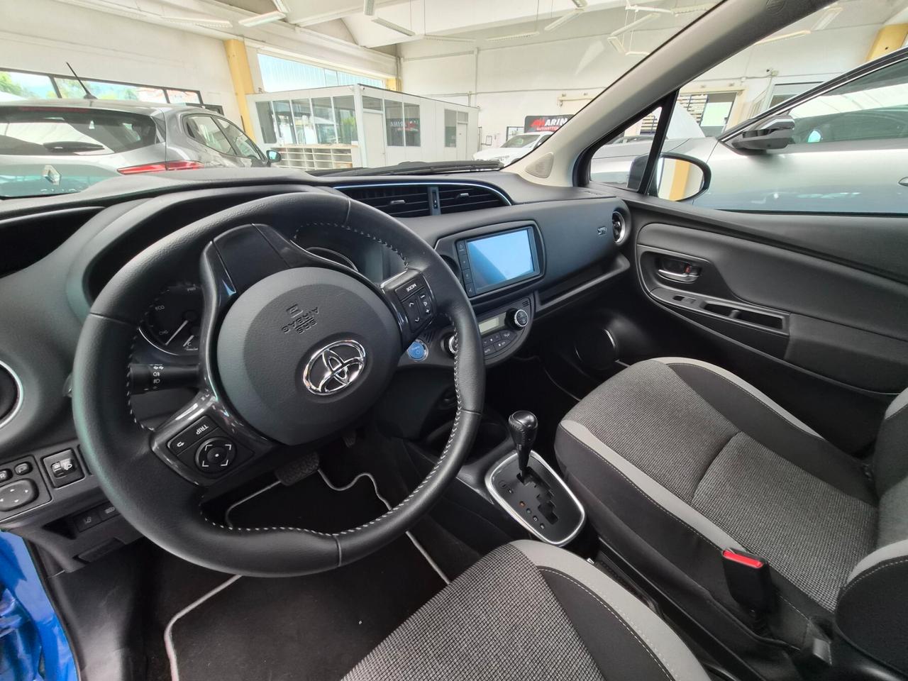 Toyota Yaris 1.5 Hybrid 5 porte Cool