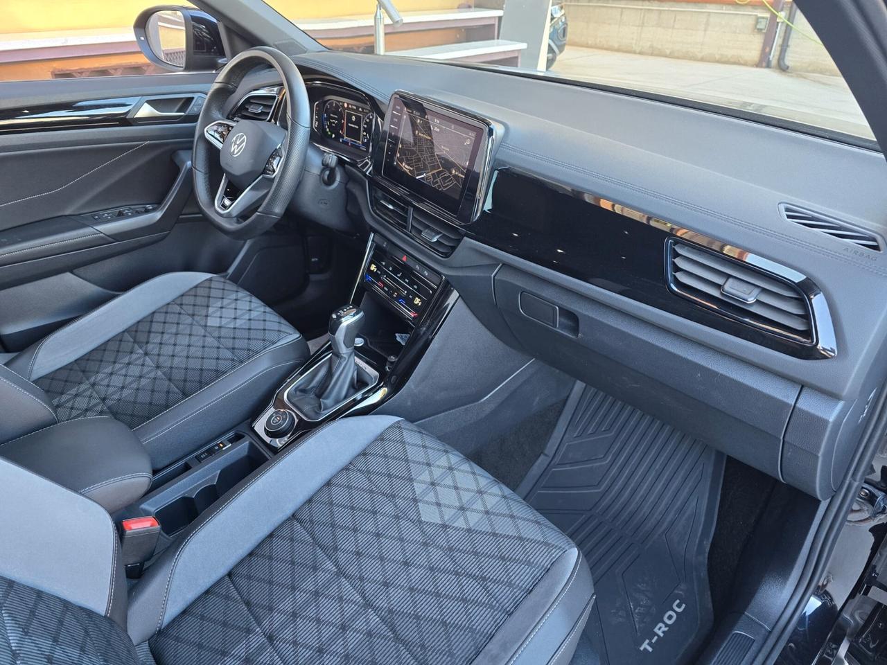 Volkswagen T-Roc 2.0 TDI SCR 150 CV DSG R-Line
