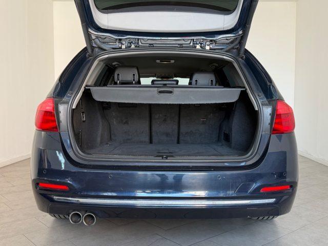 BMW 320 d xDrive Touring Luxury
