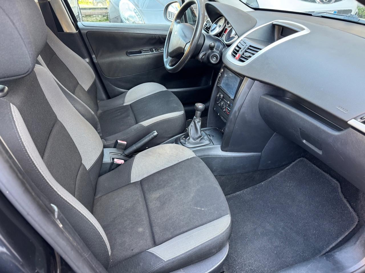 Peugeot 207 1.4 8V 75CV 5p. X Line ECO GPL