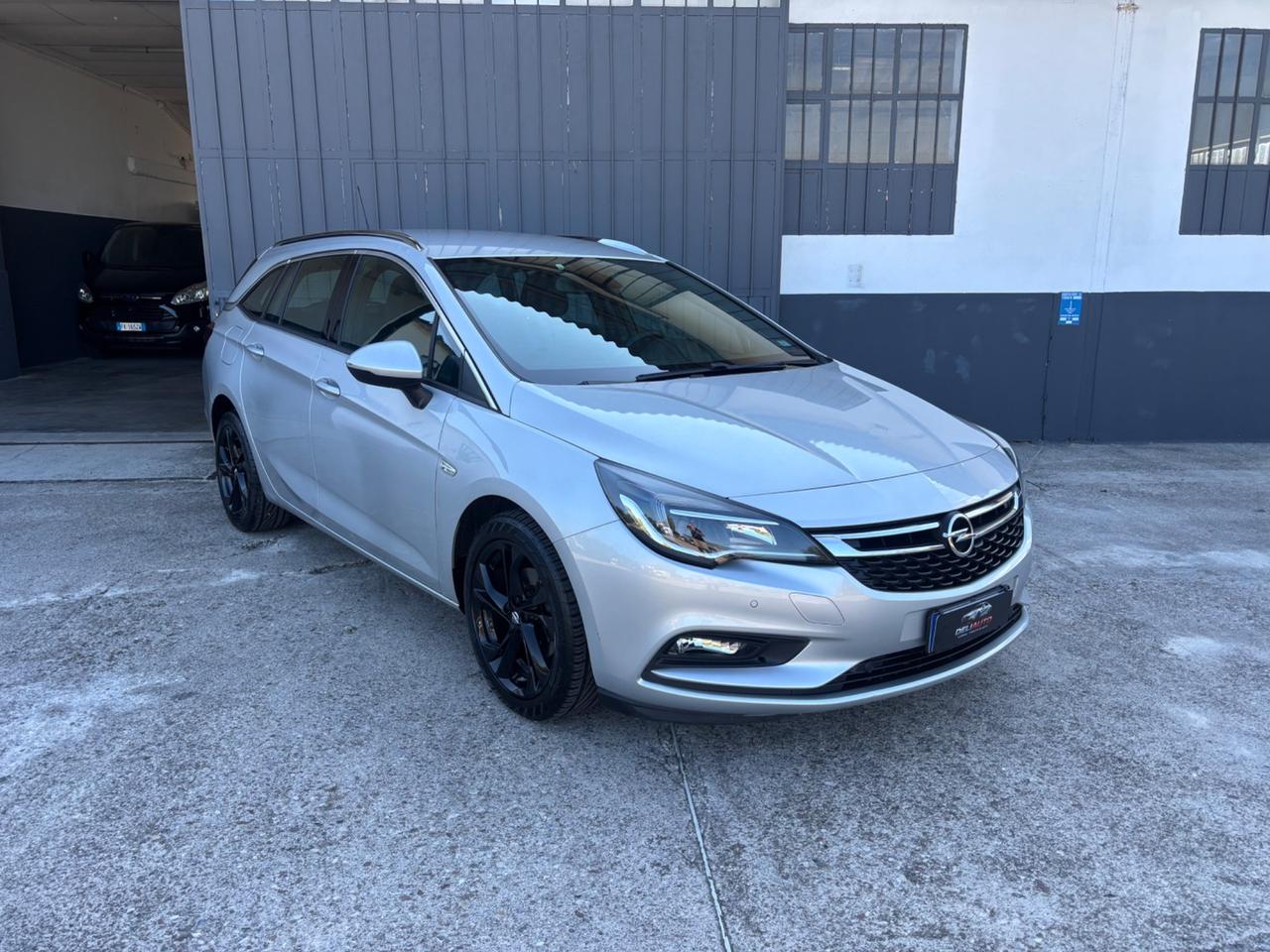 Opel Astra 1.6 CDTi 110CV. Garanzia 12mesi. Neopatentati