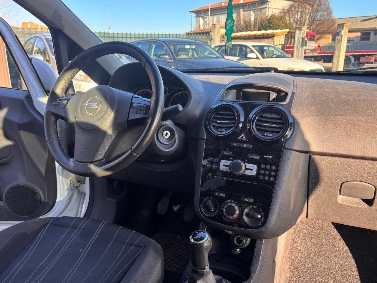 Opel Corsa 1.2 80CV 5 porte GPL-TECH Edition