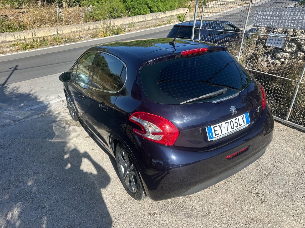 Peugeot 208 1.4 HDi 68 CV 5 porte Active