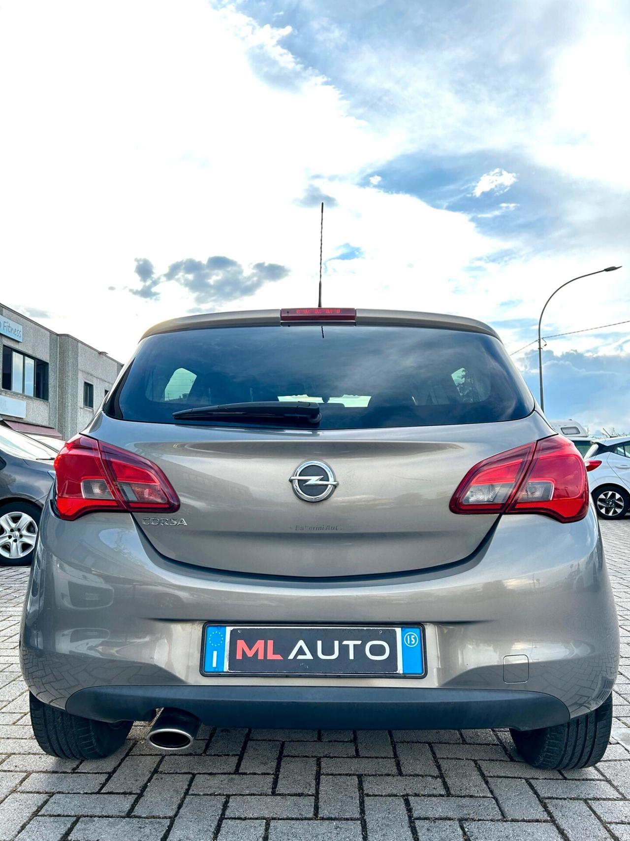 Opel Corsa 1.2 5 porte b-Color - OK NEOPATENTATO