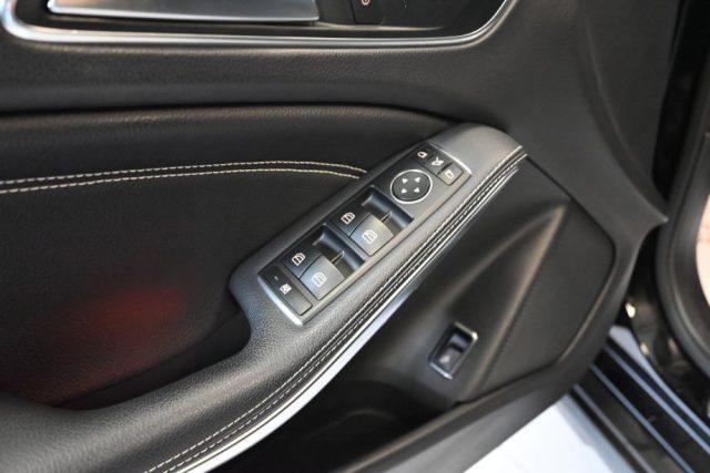 MERCEDES-BENZ GLA 180 SPORT AUTO NAVI TEL CAM 18"CRUISE PELLE/TESS.FULL!