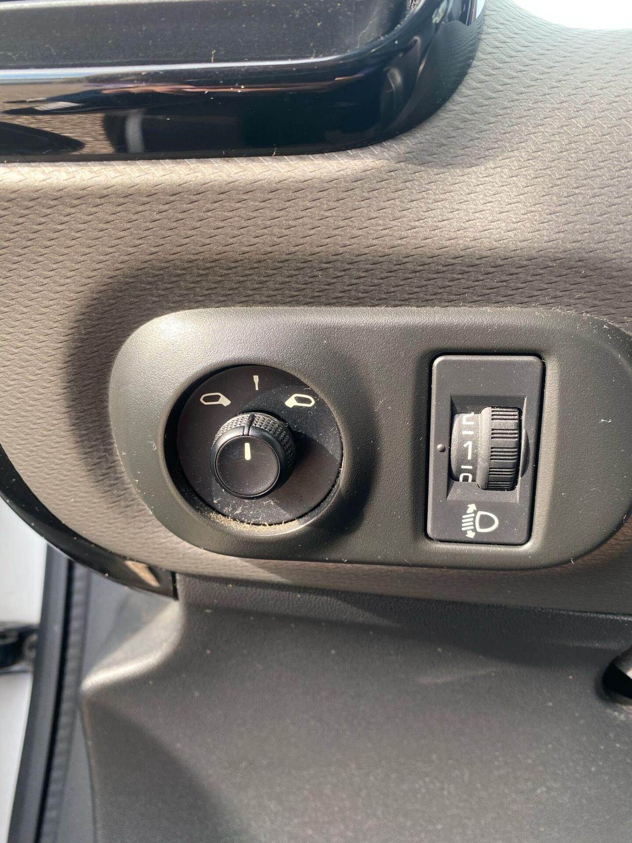 Citroen C4 Cactus PureTech 82 Shine