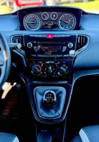 Lancia Ypsilon 1.2 8v S MomoDesign 69cv E6