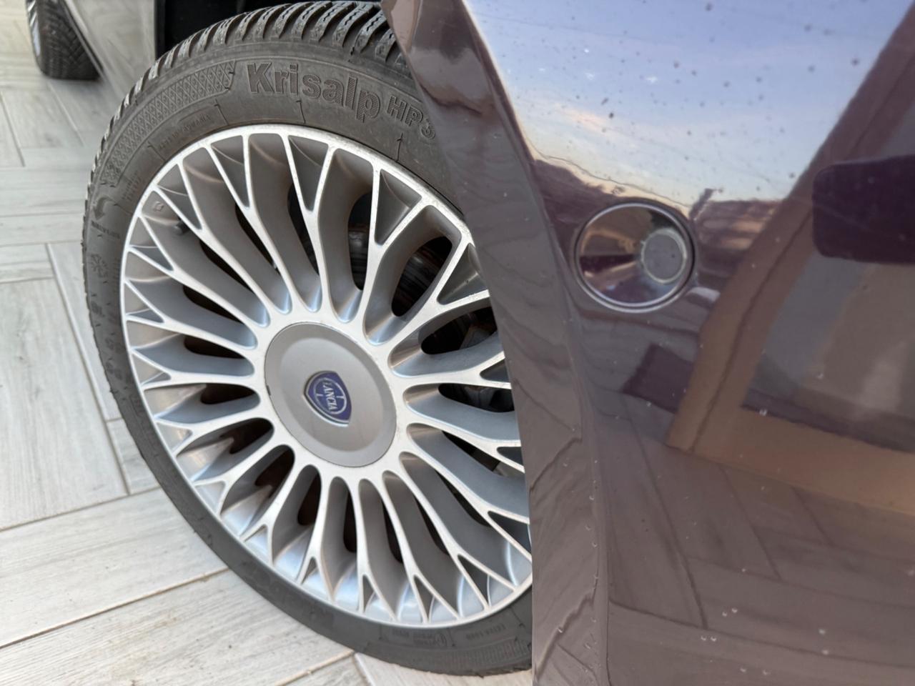 Lancia Ypsilon 1.3MJT95cv Platinum+TETTO APRIBILE2014