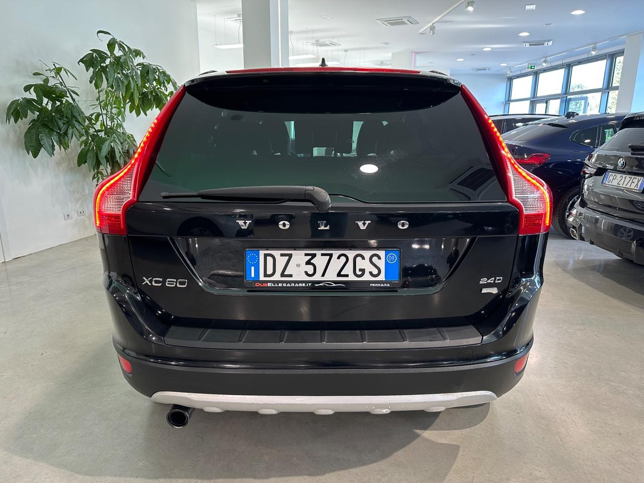 Volvo XC 60 2.4 D 175 CV FWD Geartronic Momentum