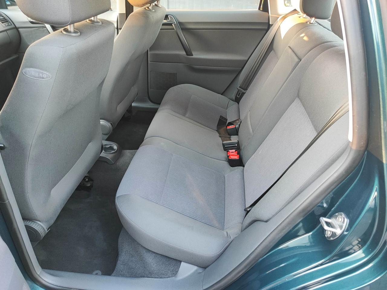 Volkswagen Polo 1.4 cat 5p. Comfortline uni-pro