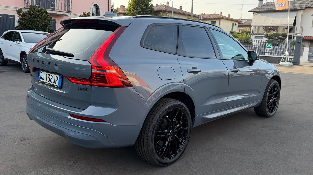 VOLVO XC60 B4 AWD 2.0 ESSENTIAL 197 CV - FULL LED, VIRTUAL COCKPIT, CARPLAY