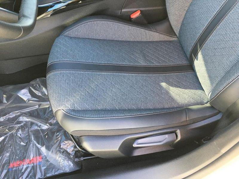 Peugeot 208 PureTech 100cv Allure NAVI +KEYLESS+CAMERA 360°