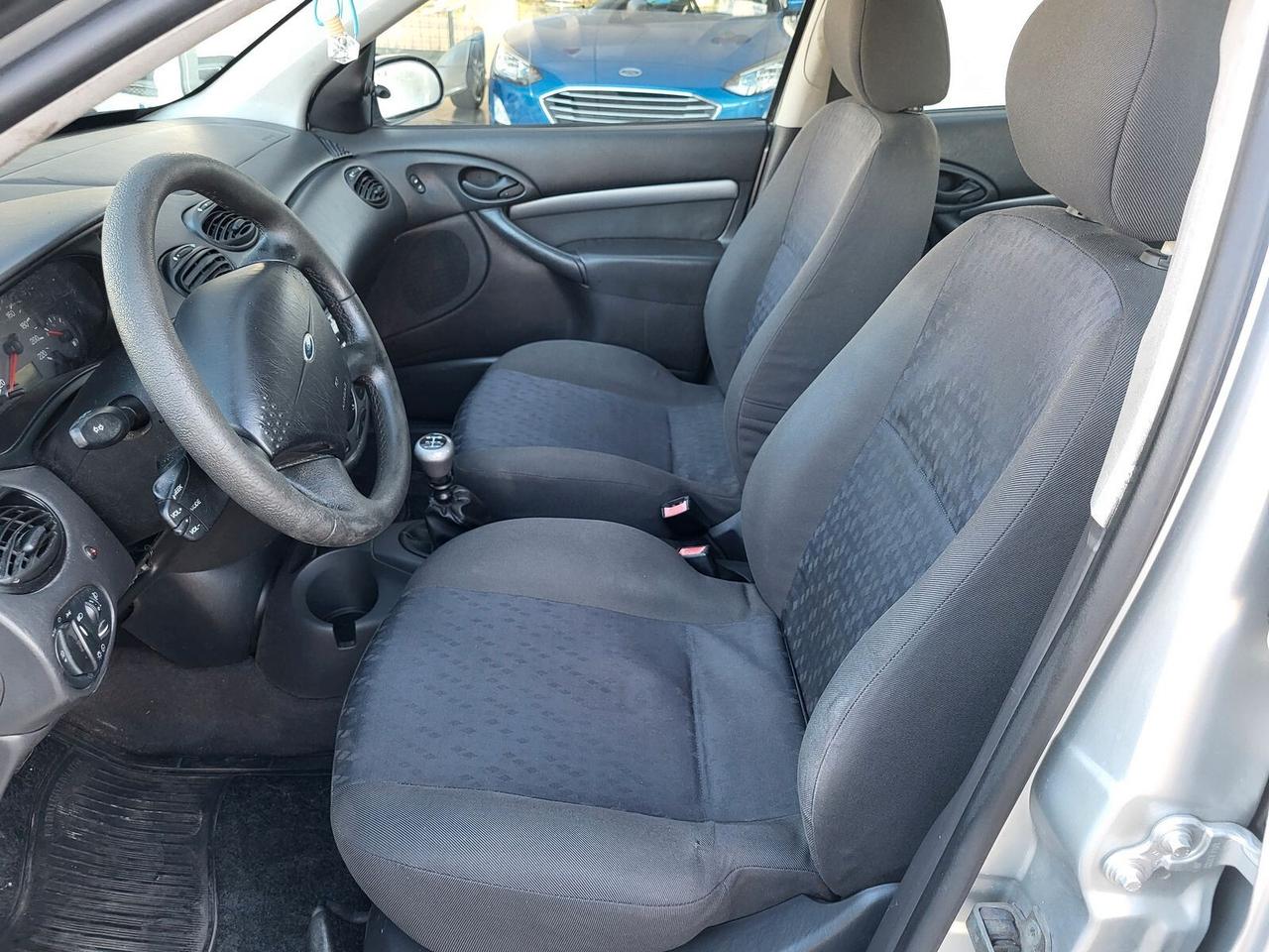 FORD FOCUS 1.8 TD 90 CV SW FAMILIARE