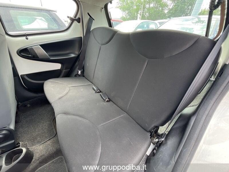 Toyota Aygo I 2012 5p 1.0 Active connect