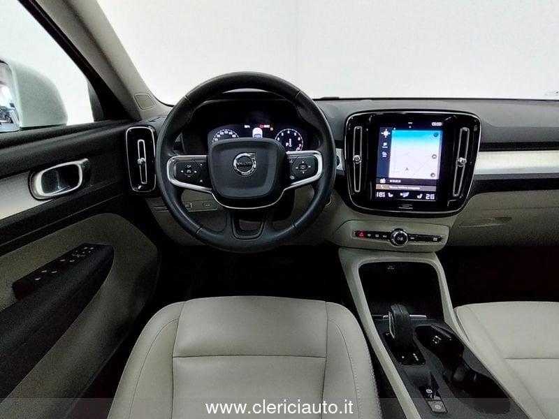 Volvo XC40 B4 AWD Geartronic Momentum Pro