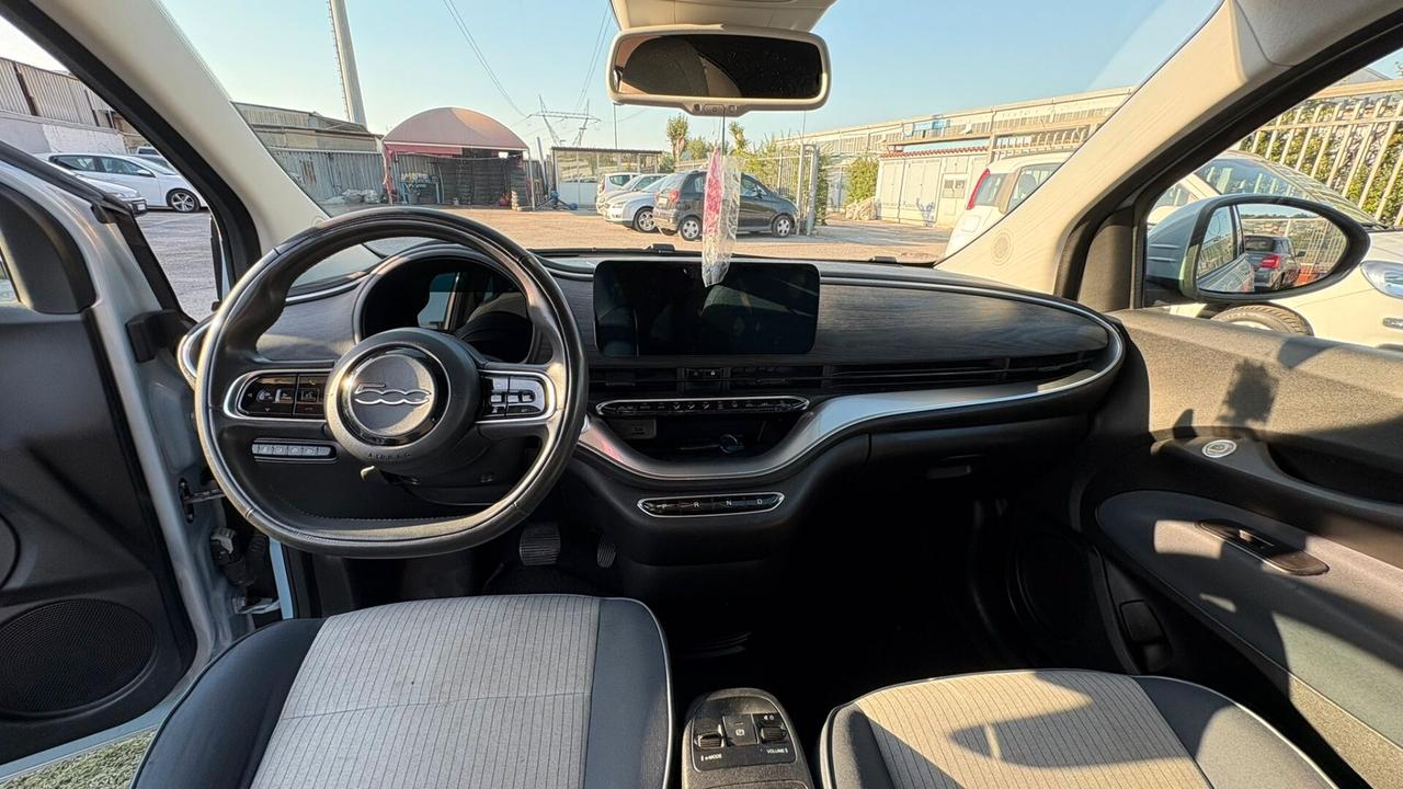 Fiat 500 E.V. (87 KWP - 37 KWH) FA1 | ELETTRICA 46348460 CC 0 CV 59 KW 43 BERLINA, 3 P.