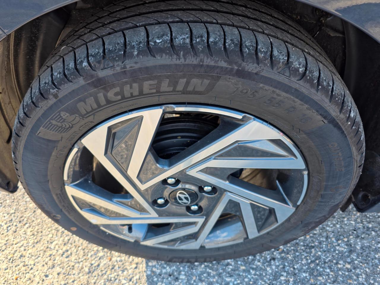 Hyundai i20 1.2 MPI MT Connectline 2025-6E Manuale NEO