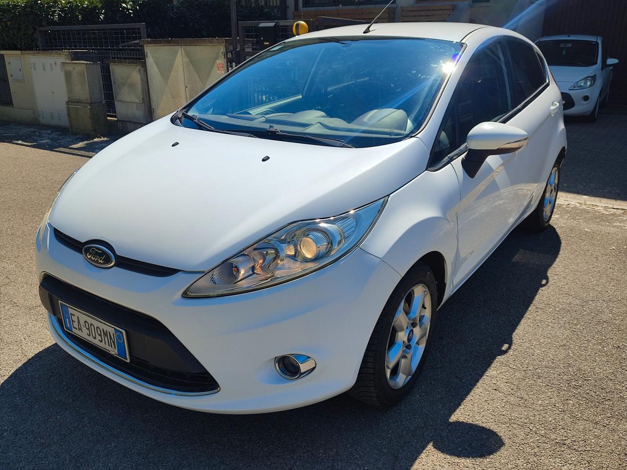 FORD FIESTA 2010 1.4DCI 50KW OK PER NEOPATENTATI