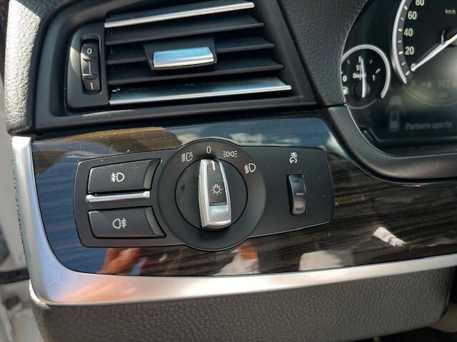 BMW 520 Touring xdrive Luxury 190cv "TAGLIANDI CERTIFICATI BMW"