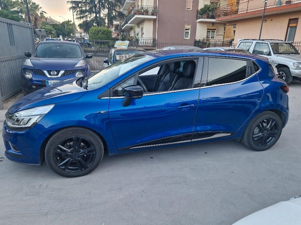 Renault Clio dCi 8V 75 CV 5 porte Moschino Life