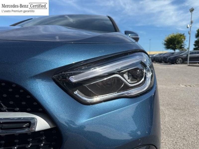 Mercedes-Benz GLA 200 D PREMIUM AUTO